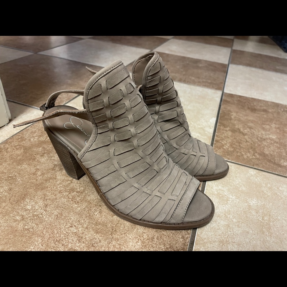 Jessica Simpson sandal/boot